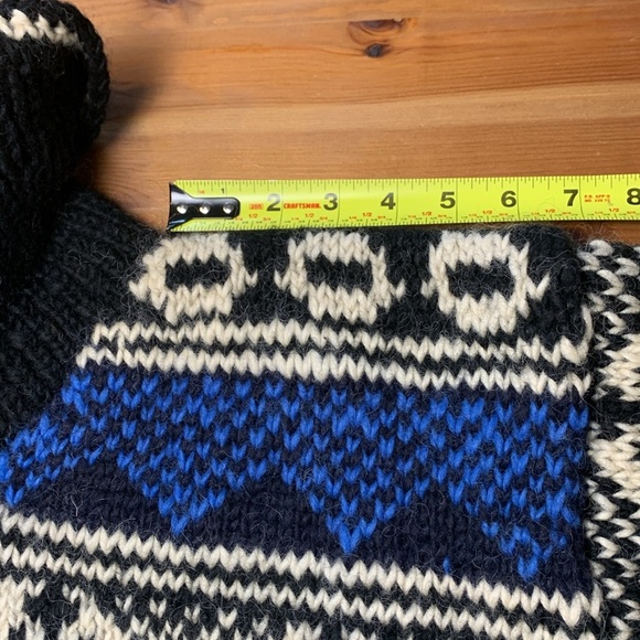 Blue, Cream and Black Patterned Sweater, Heavy, 100% wool, Oversize - Picture 6 of 10